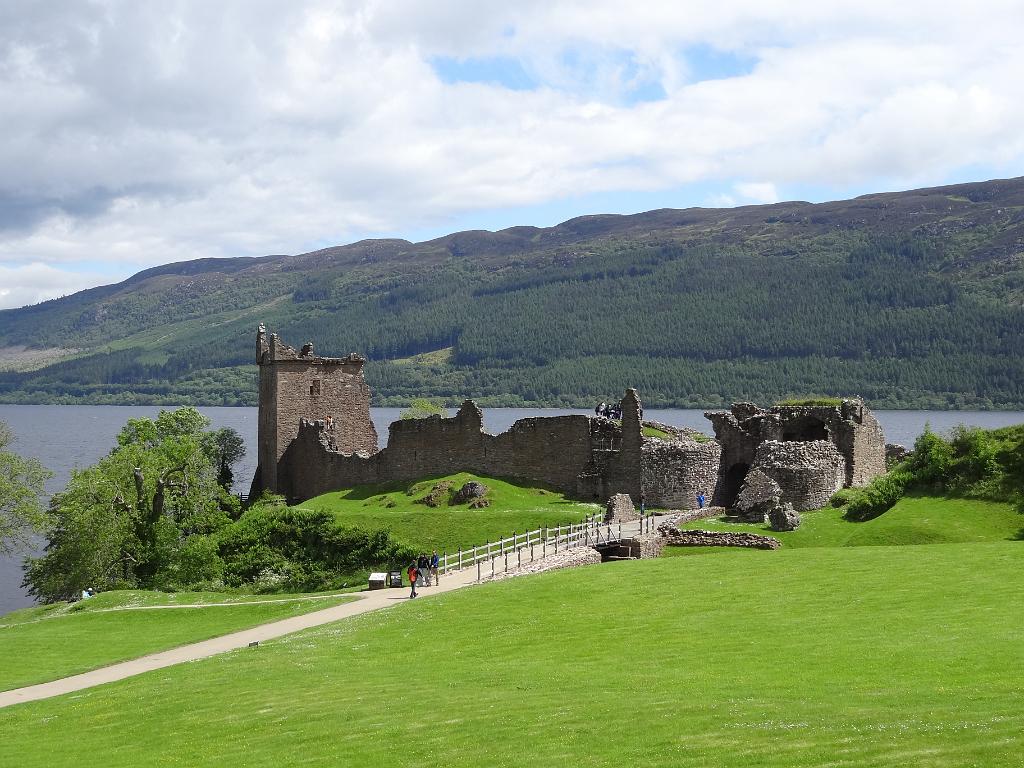 2014_06_Scotland_Day_05_Urquhart_EileanDonan_and_Plockton (44).JPG